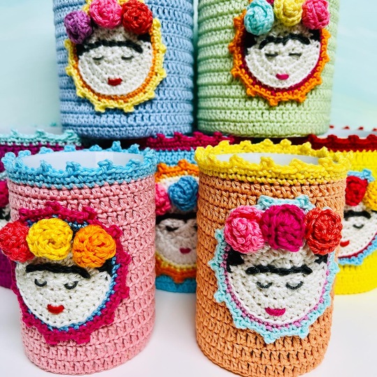 Crochet Pattern Can Covers "Mexican Beauty" applique + russian doll patch