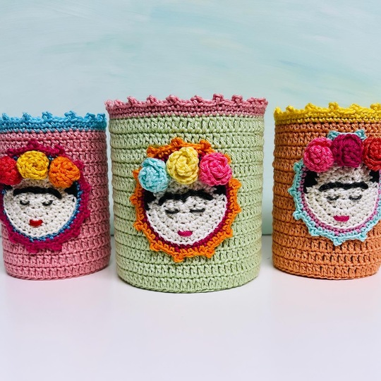 Crochet Pattern Can Covers "Mexican Beauty" applique + russian doll patch