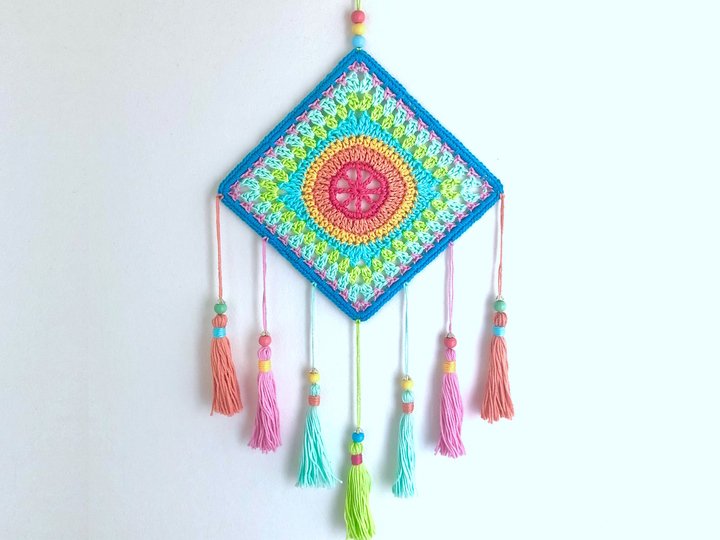 Crochet Pattern Square Dreamcatcher, Wall Hanging Decor, 2 Sizes + 2 Motifs