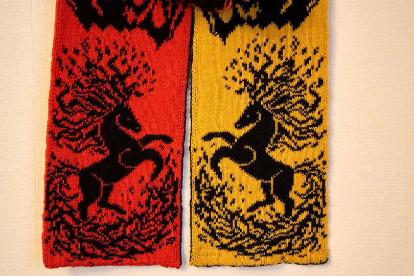 Knitting patterns double-face scarf (women and men) "Fire Horse"