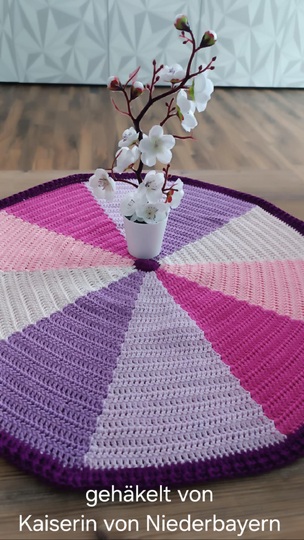 Häkelanleitung für eine runde Tischdecke/Untersetzer/Platzset "12 Farben".