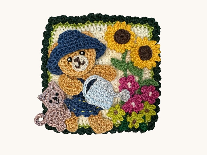 Granny Square Bear 4 crochet