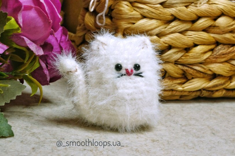 Fluffy Cat Crochet Pattern. Little  kitty