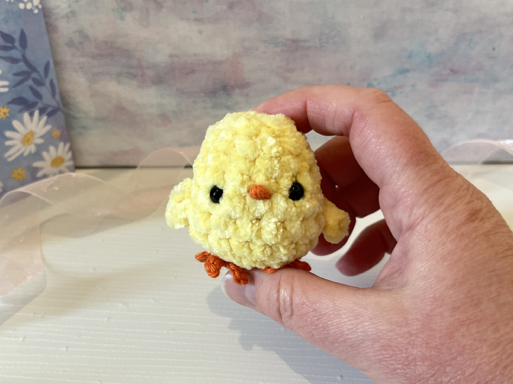 Fluffy Plush Chick Crochet Pattern – Cute Amigurumi Easter Decor