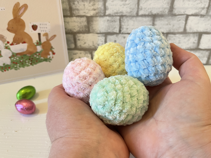 Oster Häkelset – Hasen-Eierbecher, Küken & Osterei | Amigurumi Häkelanleitu