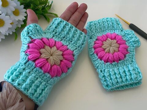 Cozy Flower Gloves – Fingerless Crochet Gloves Pattern (PDF Tutorial)