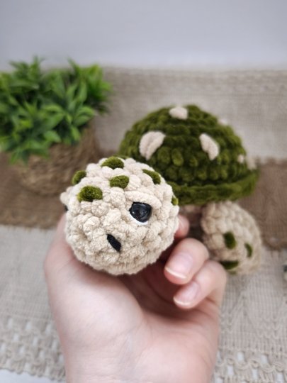 Nori die Schildkröte – Amigurumi Häkelanleitung ohne Nähen