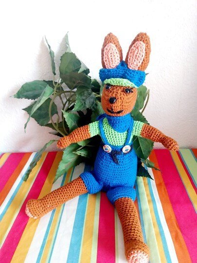 „Ellis Osterhase“   PDF Häkelanleitung mit vielen Bildern