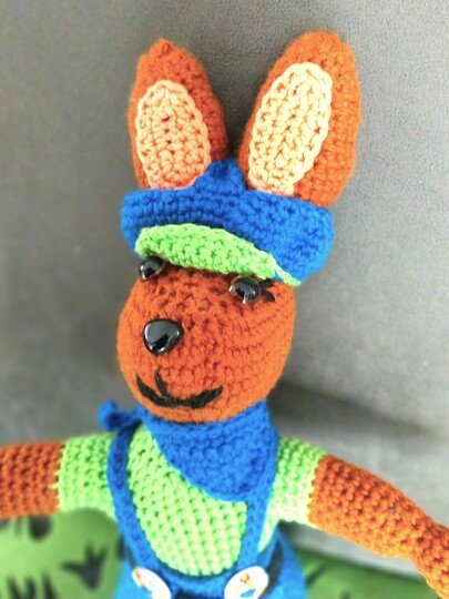 „Ellis Osterhase“   PDF Häkelanleitung mit vielen Bildern