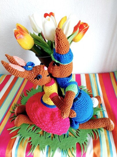 „Ellis Osterhase“   PDF Häkelanleitung mit vielen Bildern