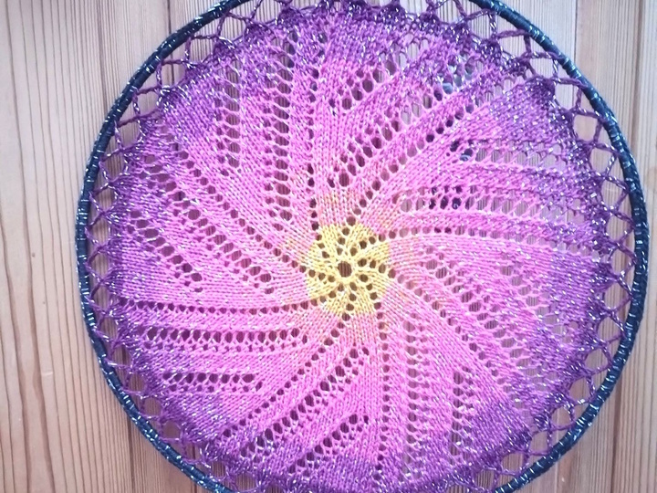 Strickanleitung Mandale "Love"- für drei unterschiedliche Mandalas