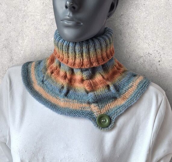 Strickanleitung Schalkragen, Neckwarmer mit Zierknopf     #368