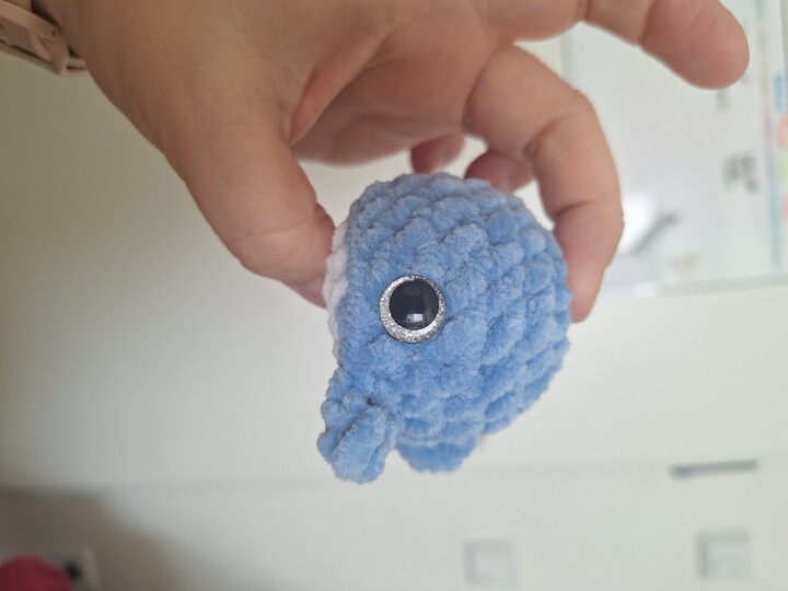 Walfamilie Häkelanleitung - Mamawal mit Babywal im Bauch häkeln