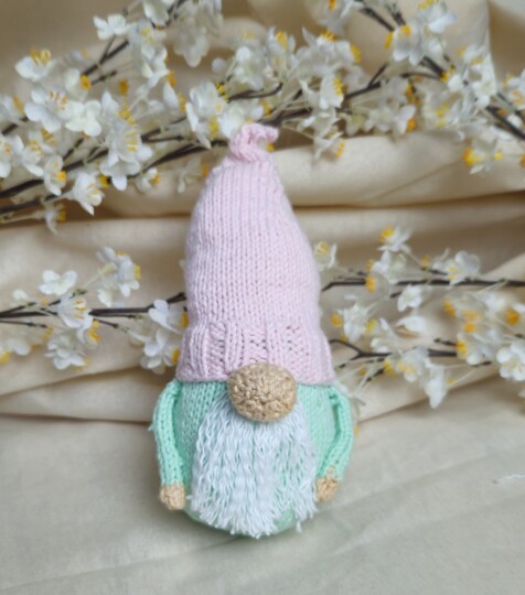 Knitting Pattern for a Spring Gnome