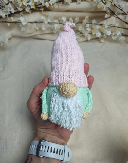 Knitting Pattern for a Spring Gnome