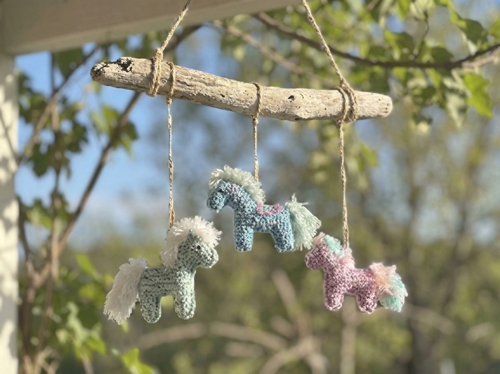 Enchanting Horse Keychain – Crochet Pattern