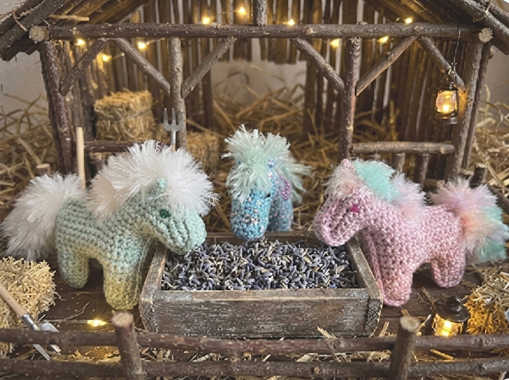 Zauberhaftes Pferd Schlüsselanhänger – Häkelanleitung