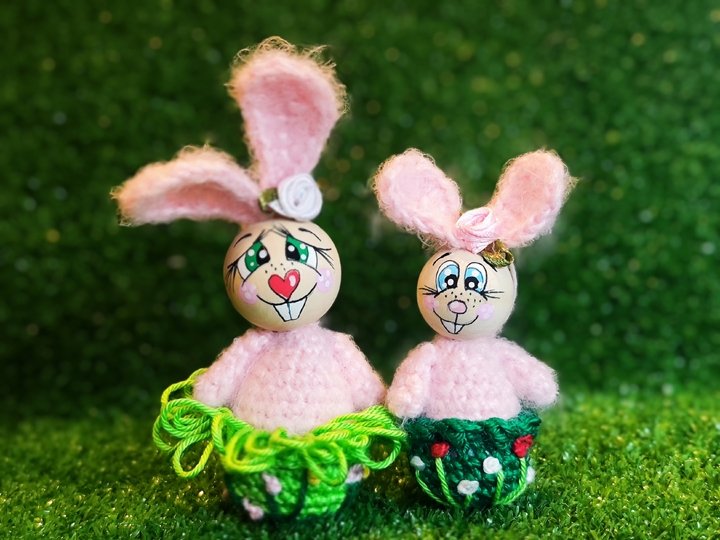 Hase in 2 Größen Anhänger Frühling Ostern Deko Variante Holzkugel