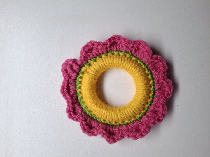 Flower grip ring