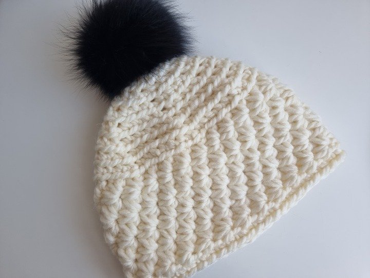 "Express" Bommelmütze häkeln kuschelig, modern & in wenigen Stunden fertig