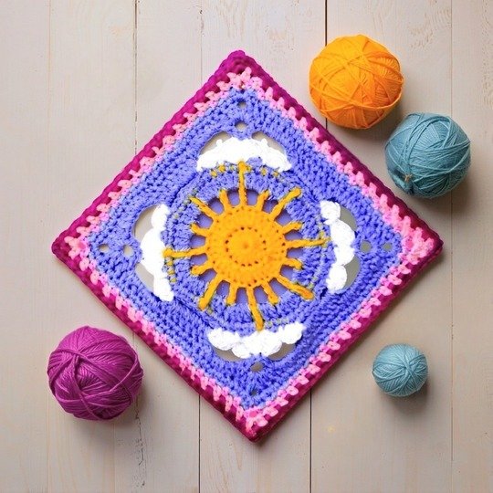 Crochet Cloud & Sun Granny Square Pattern - Spring Summer Style Home Decor