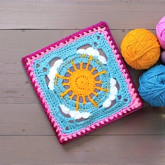Crochet Cloud & Sun Granny Square Pattern - Spring Summer Style Home Decor