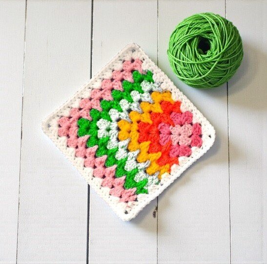 Crochet Mosaic Granny Square Pattern - Rainbow Table Place Mats