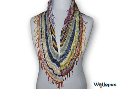 Scrap-Tuch, gestrickt aus Resten