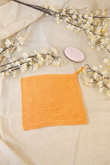 Knitting Pattern for a Chicken Washcloth - Dishcloth