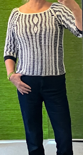 Weiß + Schwarz RVO-Shirt tailliert- Häkelanleitung