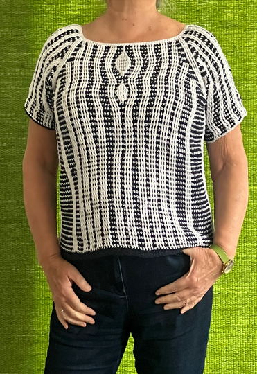 Weiß + Schwarz RVO-Shirt tailliert- Häkelanleitung