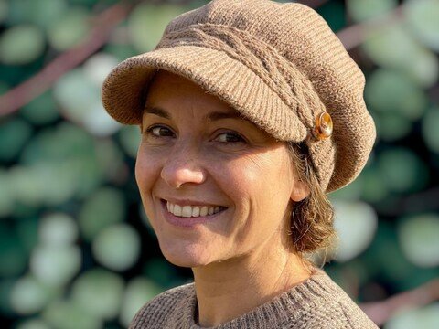 Knitting Pattern Visor Hat: Cozy Cable Knit Beanie