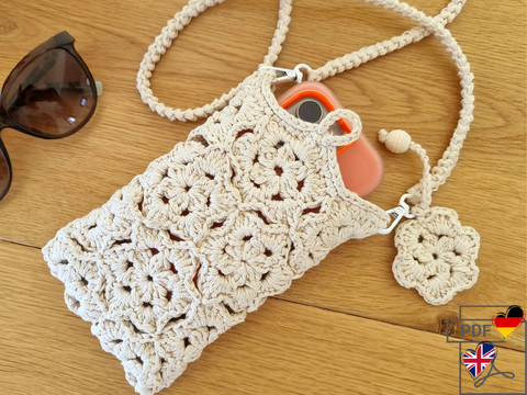 T32 Crochet pattern for a small crossbody bag. Raffia, cotton cord.