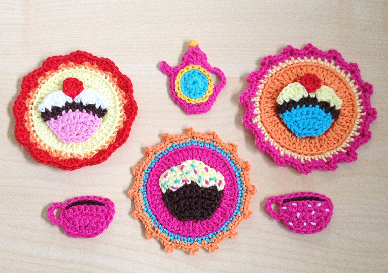 Häkelanleitung Cupcake Kaffeekanne Kaffeetasse Aufnäher Häkelapplikationen