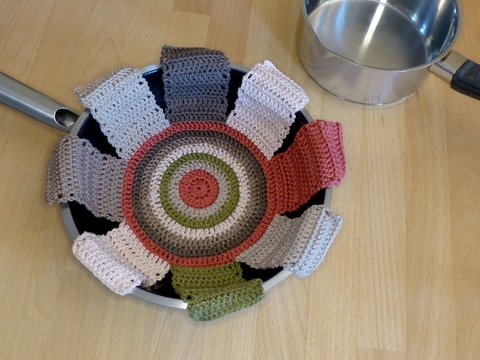 Häkelanleitung Pfannenschoner in 2 Größen, Pfannenschutz