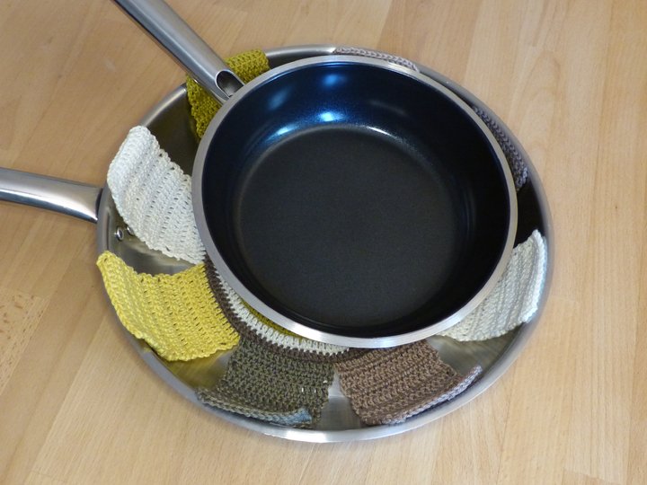 Häkelanleitung Pfannenschoner in 2 Größen, Pfannenschutz