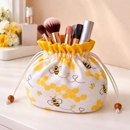 Everyday Organizer Pouch – Lined Drawstring Bag Sewing Pattern PDF