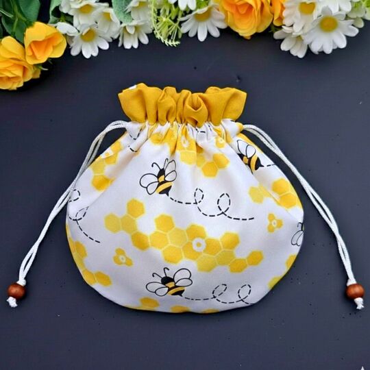 Everyday Organizer Pouch – Lined Drawstring Bag Sewing Pattern PDF