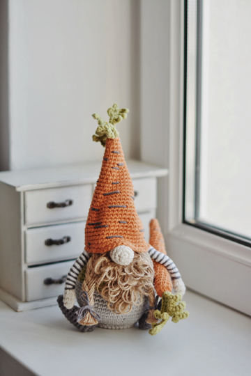 Oster-Karottenwichtel - Häkelanleitung (Amigurumi PDF)