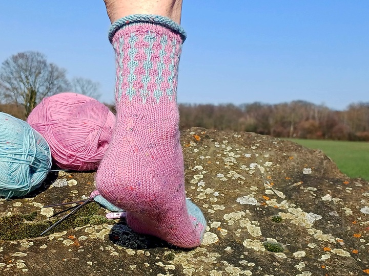 Socken 2026 - März: Fixe Quicky Ferse "Rabbit" Hebemaschen-Muster,4-fach