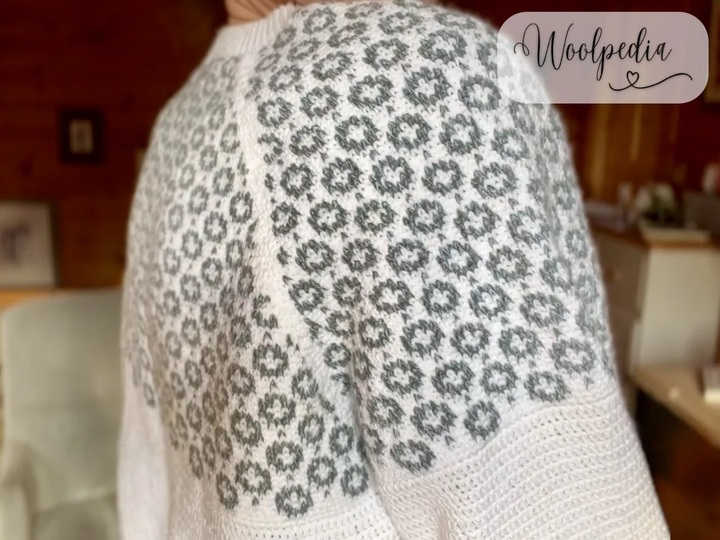 Chalet Pulli / Shirt Häkelanleitung PDF & Video - Woolpedia