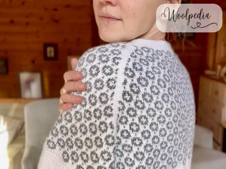Chalet Sweater / Tee crochet pattern video & PDF - Woolpedia