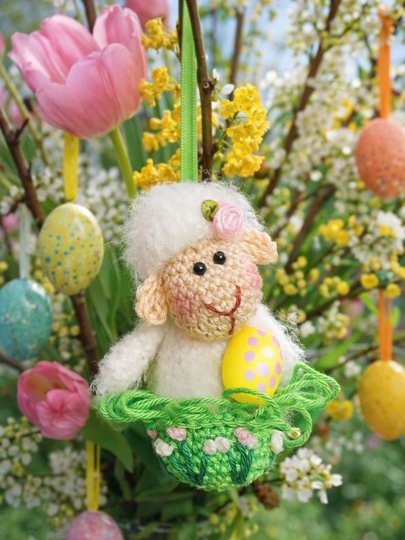 Schaf Anhänger oder Dekofigur Ostern Frühling komplett gehäkelt