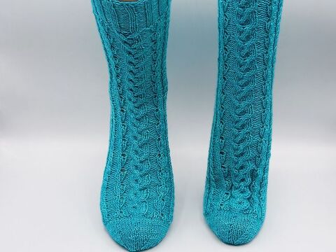 Sockenanleitung "Lebenslinie der Kelten", für Maschenzahlen 64 bis 72,