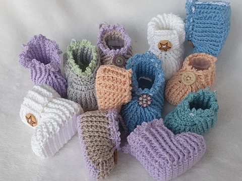 Häkelanleitung für Babyschuhe Happy / Größe 0 – 15 Monate