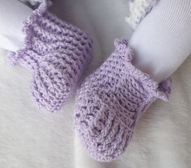 Häkelanleitung für Babyschuhe Happy / Größe 0 – 15 Monate