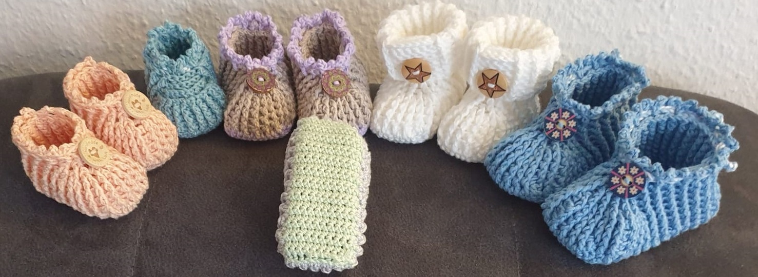 Häkelanleitung für Babyschuhe Happy / Größe 0 – 15 Monate