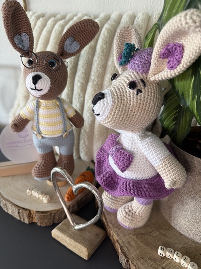 Liebevolle Häkelanleitung für Hasenpaar (Amigurumi; PDF; deutsch)