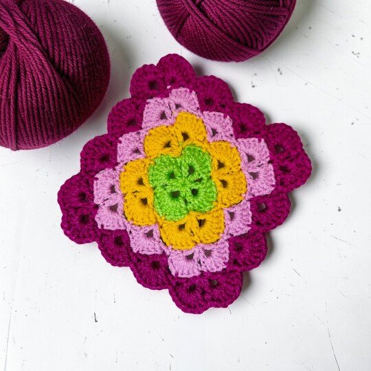 Shell Stitch Granny Square Crochet Pattern – Video Tutorial (PDF Download)