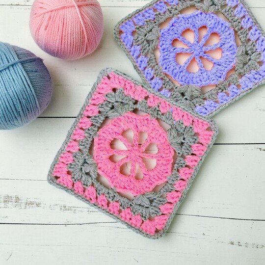 Crochet Floral Granny Square Pattern – Lacy Flower Decor